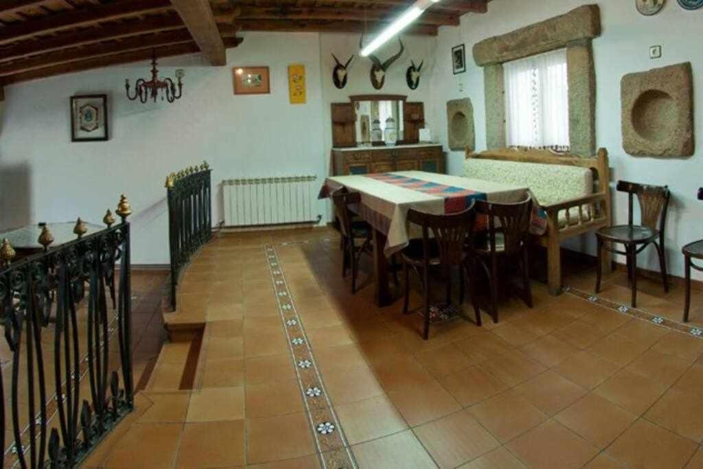 Casa Rural Lucia Es Una Casa Rural Amplia Con Pat Cabezas Bajas Eksteriør billede